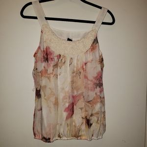 Floral sleeveless top
